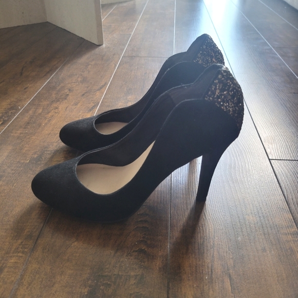 Fergalicious Suede Heels - Picture 5 of 6